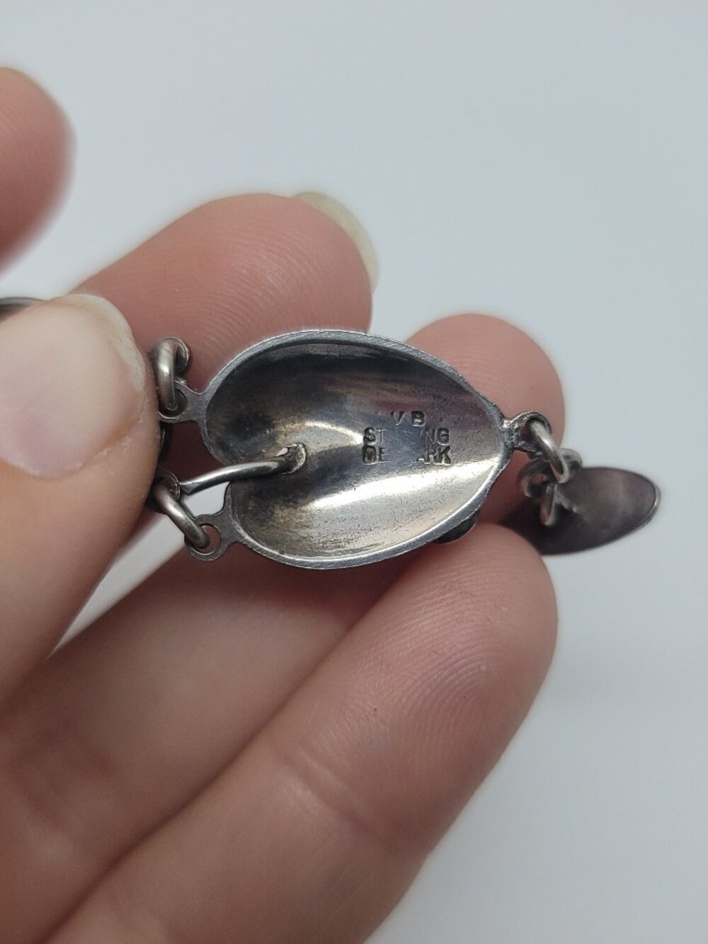 Vintage Sterling & Guilloche Enamel Leaf Bracelet by Volmer Bahner (Denmark) - Picture 5 of 6